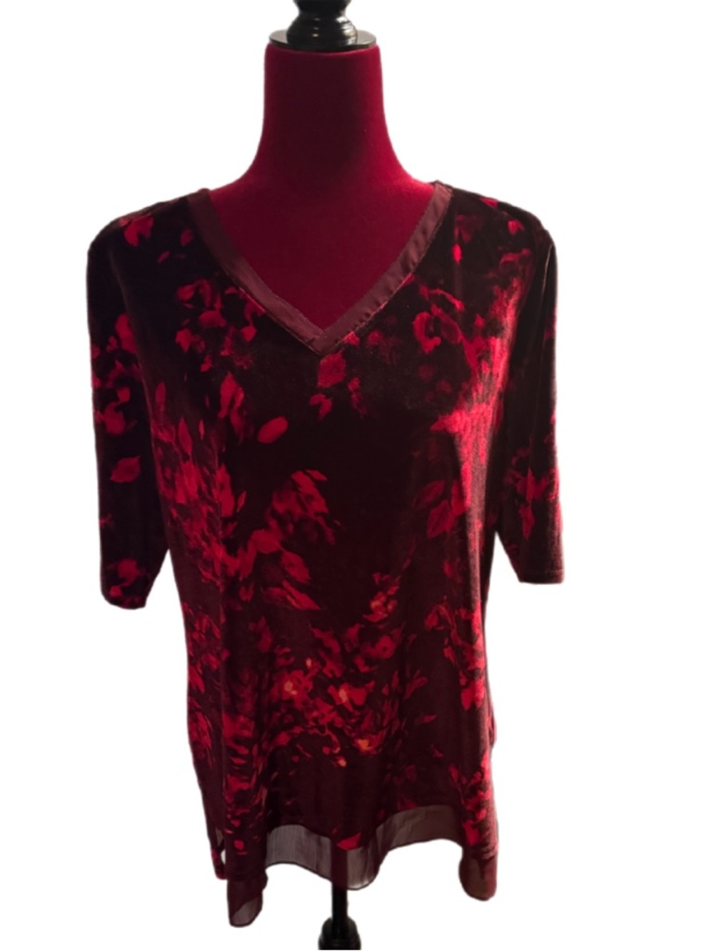 H by Halston Red and Burgundy Floral Velvet V-Neck Top